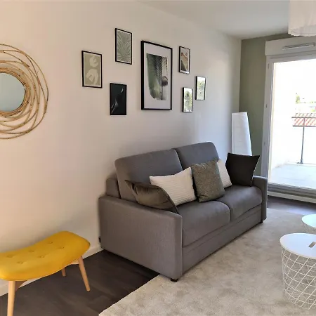 Magnifique Appartement Neuf Au Centre D'Istres Exterior photo